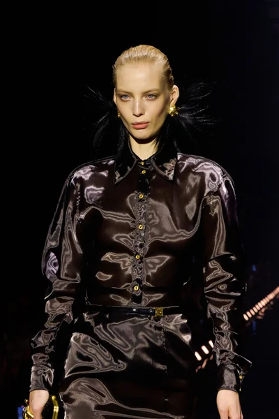 Look 60